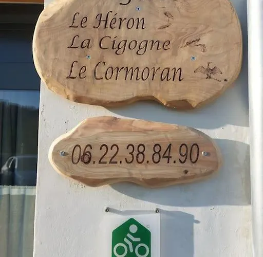 Le Cormoran Emplacement Ideal, Moderne Tres Equipe * Thury-Harcourt-le-Hom