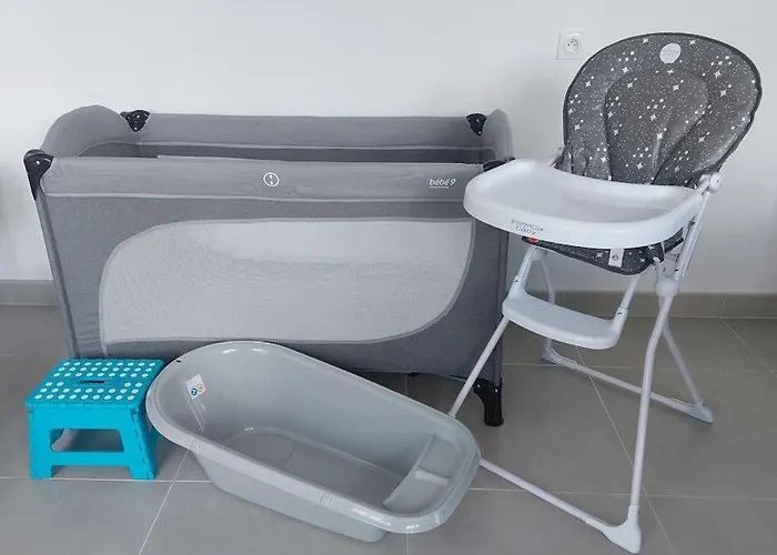 Le Cormoran Emplacement Ideal, Moderne Tres Equipe * Thury-Harcourt-le-Hom